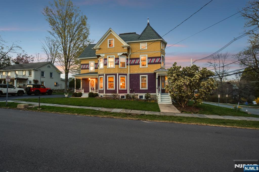 Homes for sale in Hackettstown, NJ | 412 Plane St, Hackettstown, NJ 07840 | MLS# 25039077