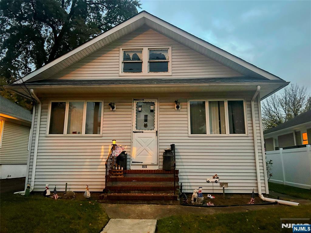 Homes for sale in Hawthorne, NJ | 155 Washington Ave, Hawthorne, NJ 07506 | MLS# 25039095