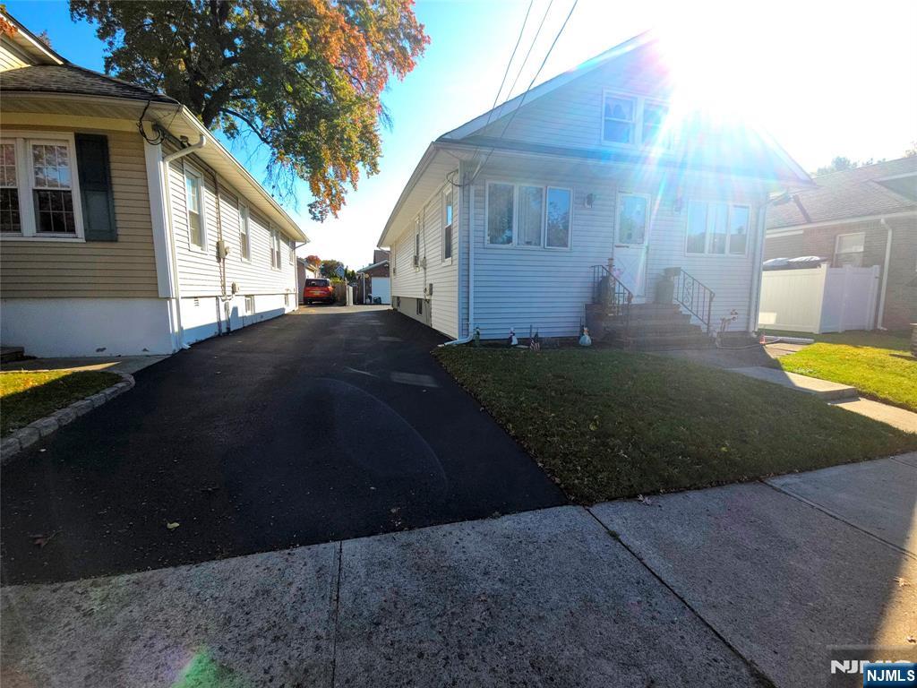 Homes for sale in Hawthorne, NJ | 155 Washington Ave, Hawthorne, NJ 07506 | MLS# 25039095