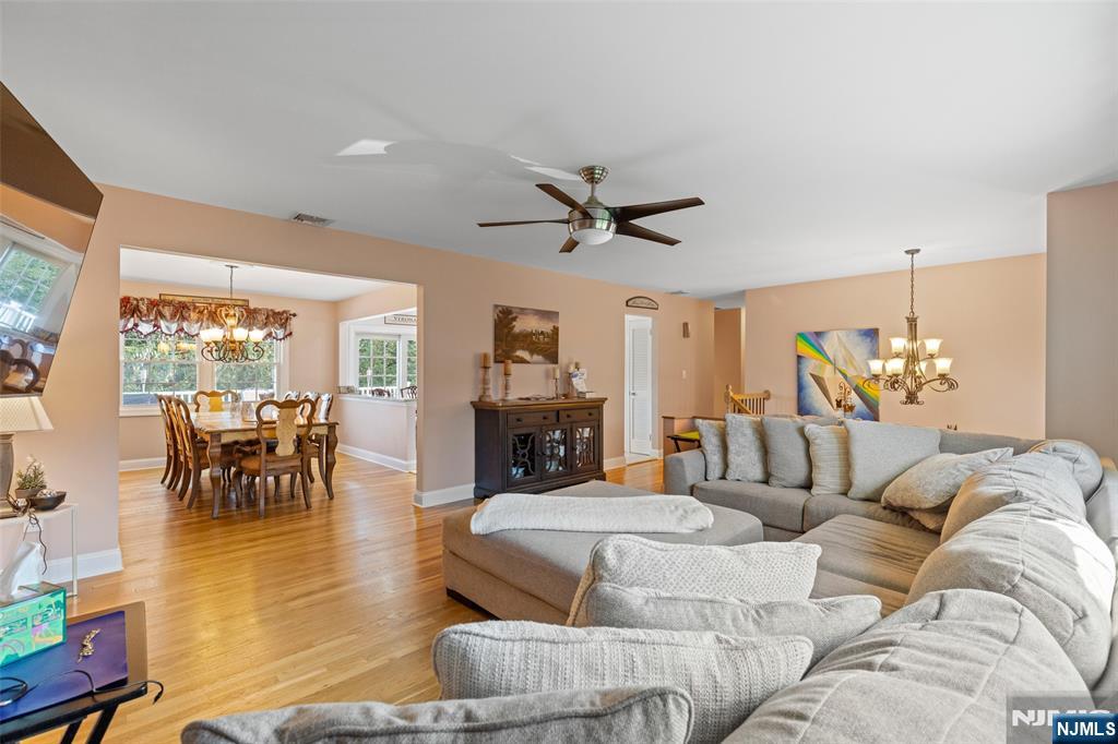 Homes for sale in Verona, NJ | 3 Old Farm Rd, Verona, NJ 07044 | MLS# 25039143