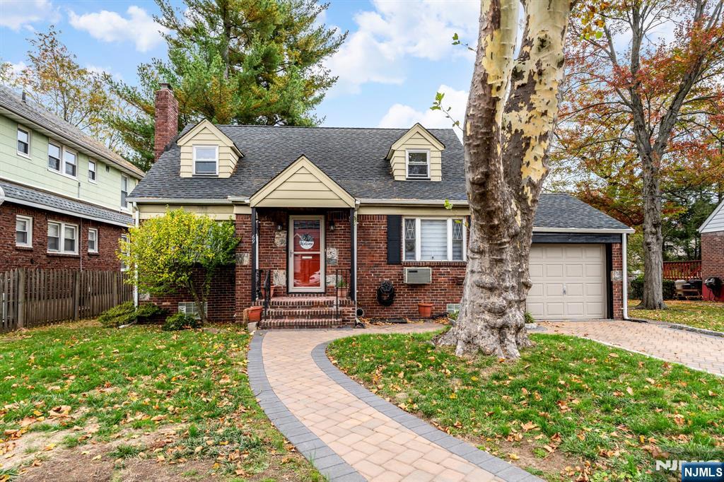 Homes for sale in Teaneck, NJ | 69 Hamilton Rd, Teaneck, NJ 07666 | MLS# 25039167