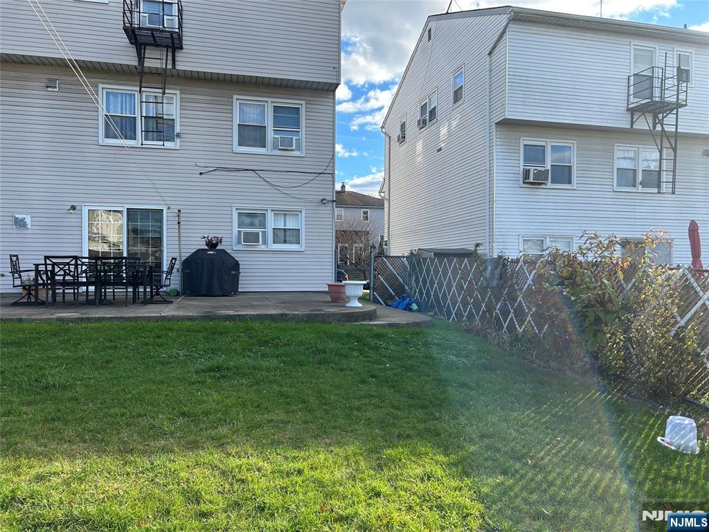 Homes for sale in Elmwood Park, NJ | 17a Garden Dr, Elmwood Park, NJ 07407 | MLS# 25039175