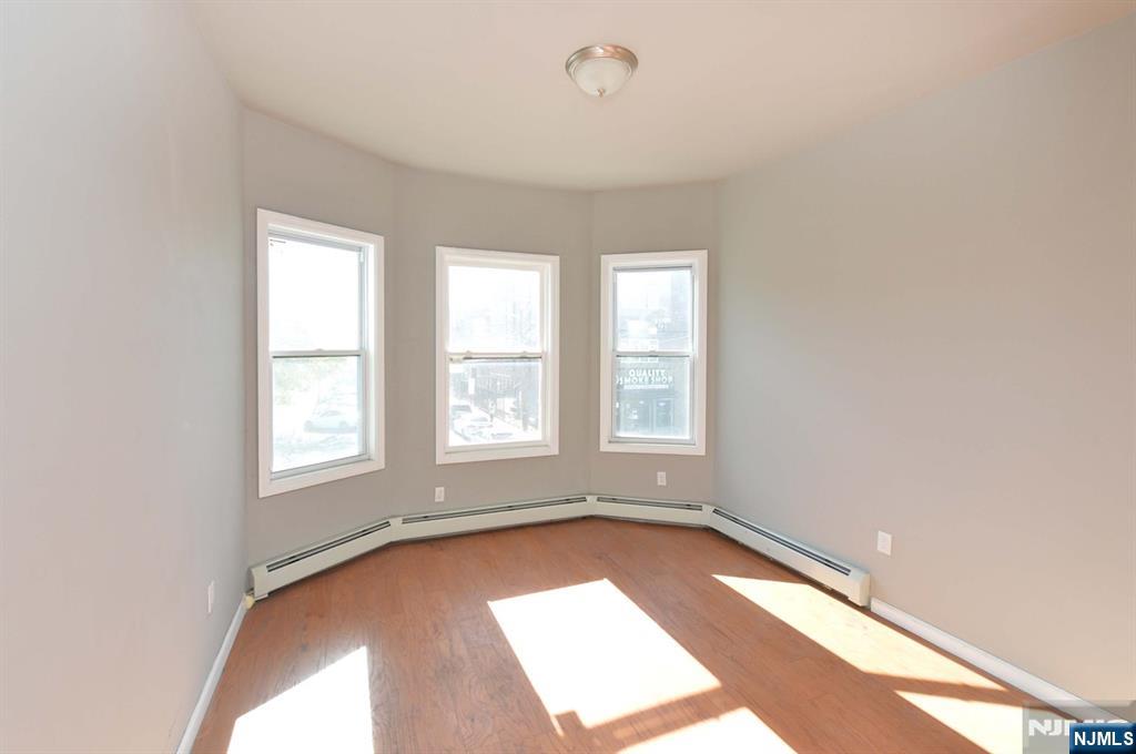 Homes for sale in Paterson, NJ | 523 Park Ave, Paterson, NJ 07504 | MLS# 25039207