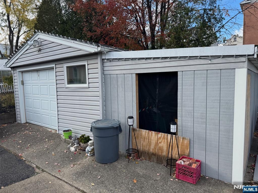 Homes for sale in Totowa, NJ | 95 Elizabeth Pl, Totowa, NJ 07512 | MLS# 25039216