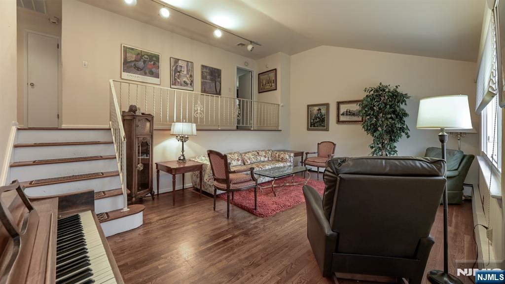 Homes for sale in Wayne, NJ | 38 Augusta Dr, Wayne, NJ 07470 | MLS# 25039226