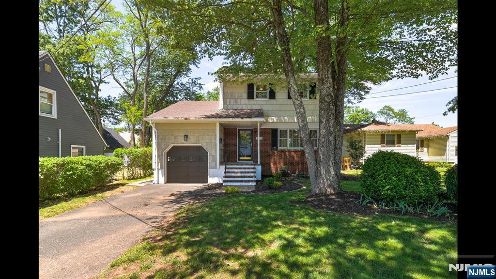 Homes for sale in Green Brook, NJ | 112 Greenbrook Rd, Green Brook, NJ 08812 | MLS# 25039309