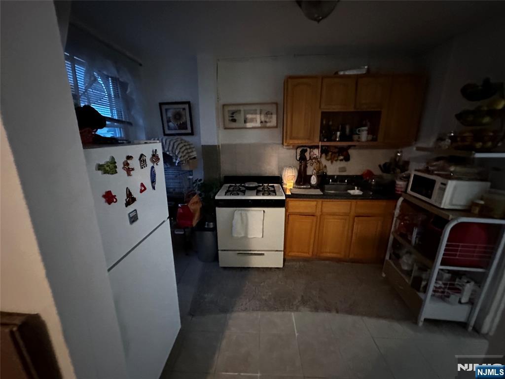 Homes for sale in Newark, NJ | 366 Summer Ave, Newark, NJ 07104 | MLS# 25039322