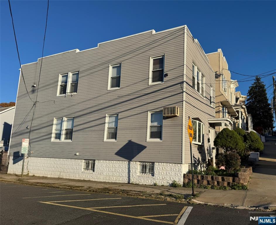 Homes for sale in North Bergen, NJ | (Undisclosed), North Bergen, NJ 07047 | MLS# 25039330