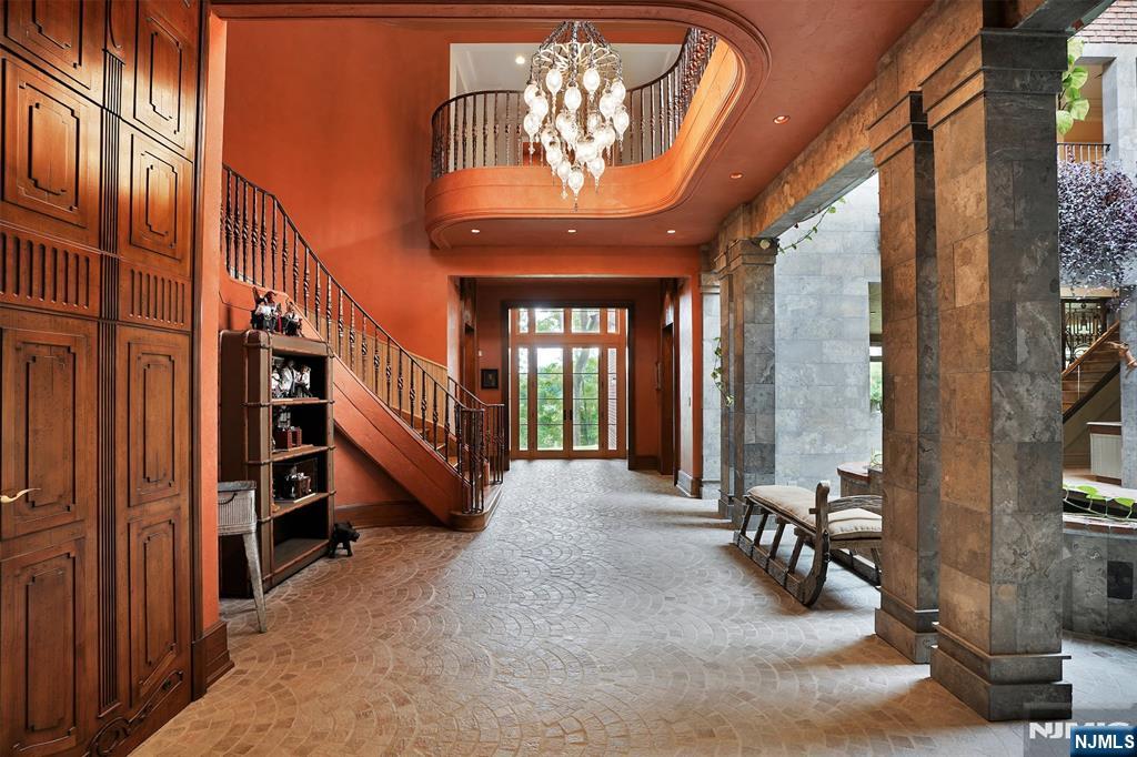 Homes for sale in Teaneck, NJ | 1500 River Rd, Teaneck, NJ 07666 | MLS# 25039340