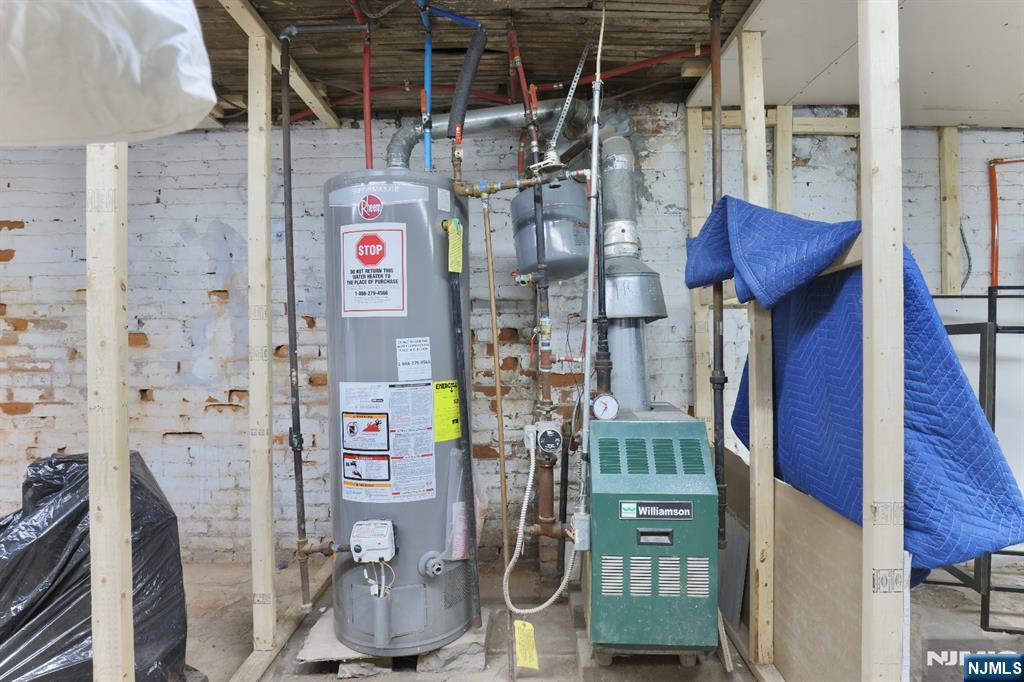 Homes for sale in Newark, NJ | 118 N 13th St, Newark, NJ 07107 | MLS# 25039344