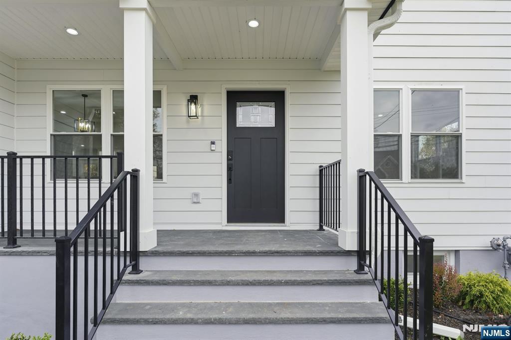 Homes for sale in Wayne, NJ | 20 Barnsdale Rd, Wayne, NJ 07470 | MLS# 25039362