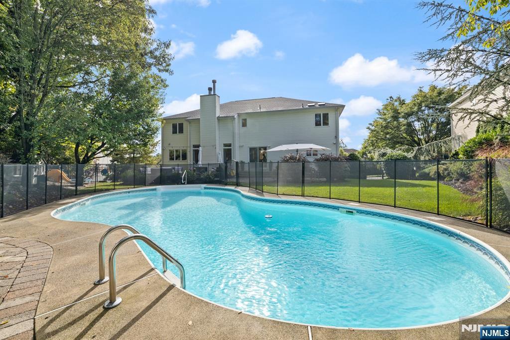 Homes for sale in Wayne, NJ | 26 Stratton Dr, Wayne, NJ 07470 | MLS# 25039372