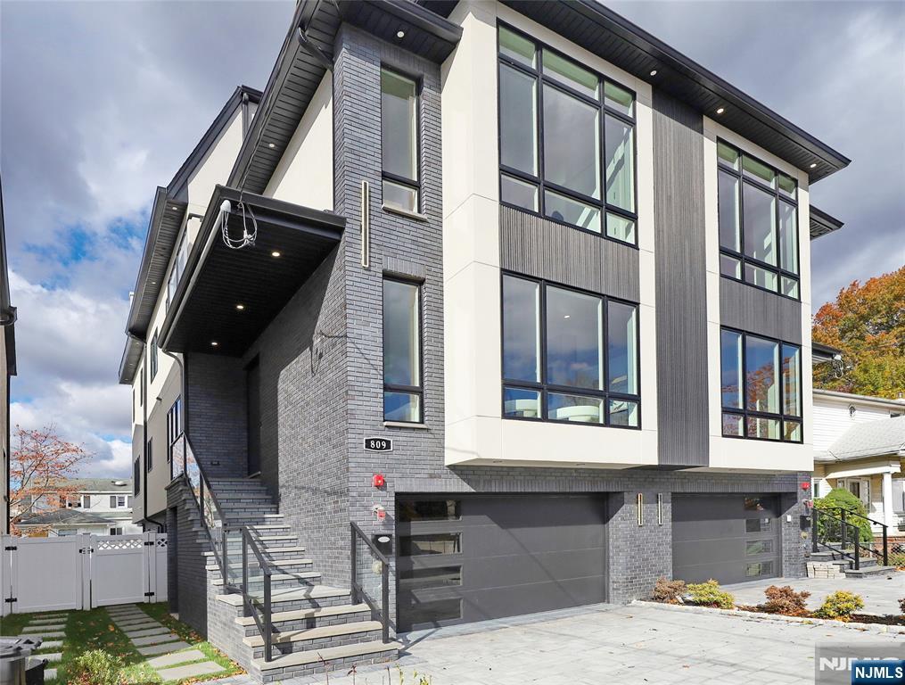 Homes for sale in Fort Lee, NJ | 809 Jassamine #809, Fort Lee, NJ 07024 | MLS# 25039377