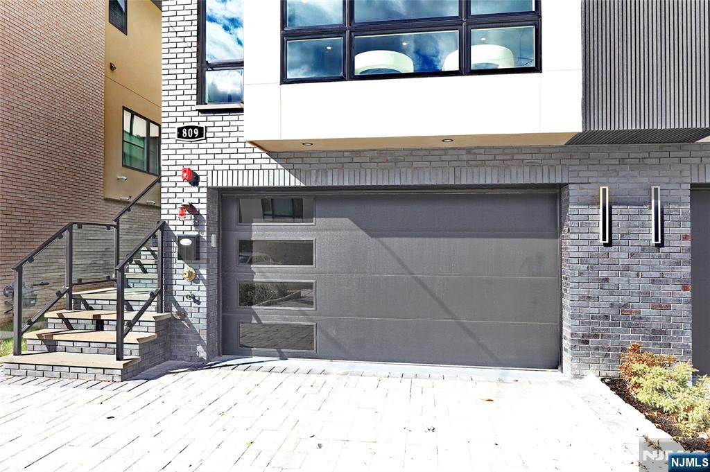 Homes for sale in Fort Lee, NJ | 809 Jassamine #809, Fort Lee, NJ 07024 | MLS# 25039377