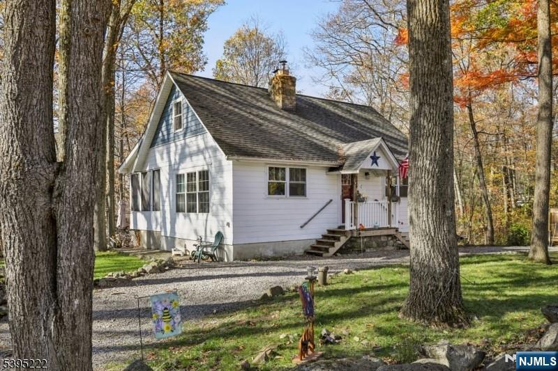 Homes for sale in Vernon, NJ | 10 Anawa Rd, Vernon, NJ 07422 | MLS# 25039439