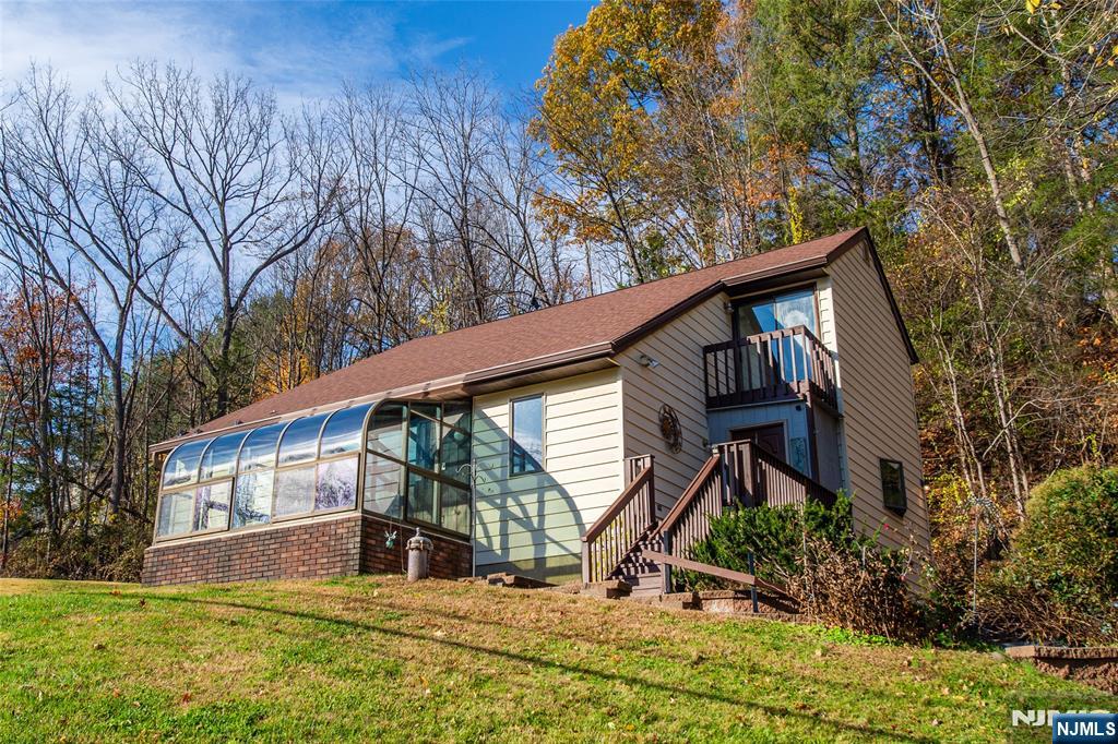 Homes for sale in Vernon, NJ | 1867 County Rd 565, Vernon, NJ 07418 | MLS# 25039472