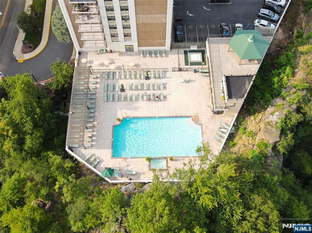 Homes for sale in Cliffside Park, NJ | 250 Gorge #14J, Cliffside Park, NJ 07010 | MLS# 25039475