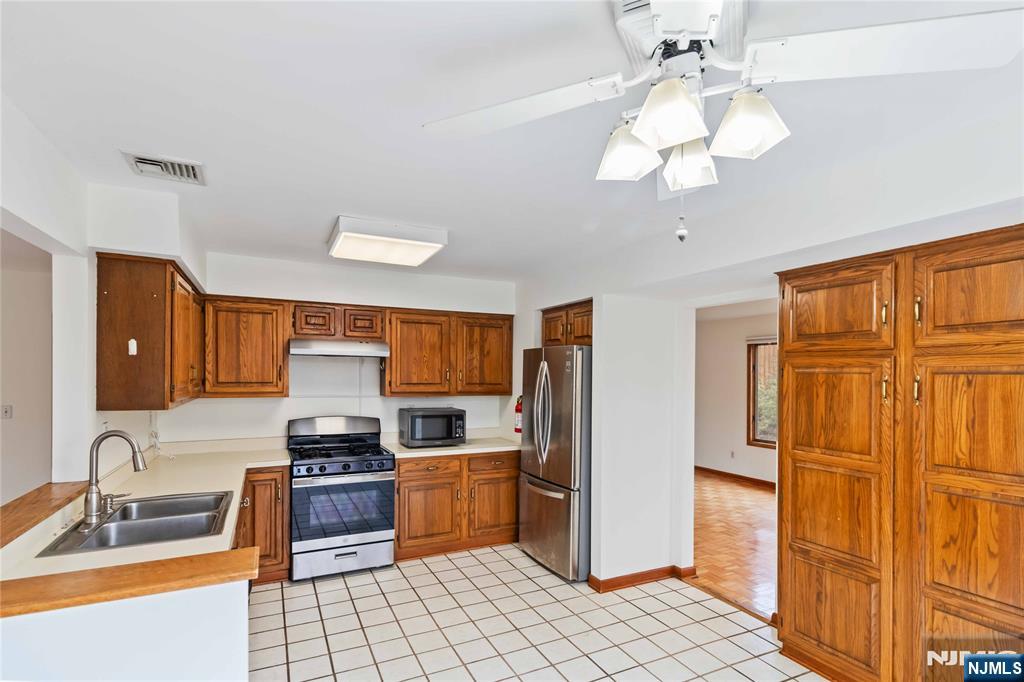 6 Yale, Westwood, NJ 07675 Listing Photo  14