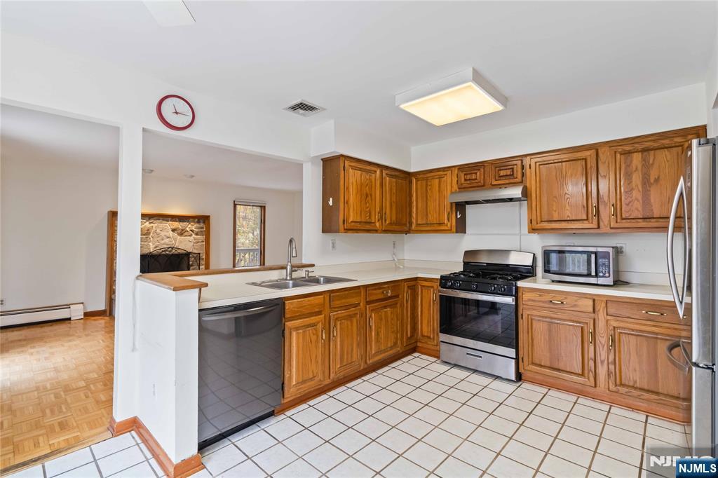 6 Yale, Westwood, NJ 07675 Listing Photo  16