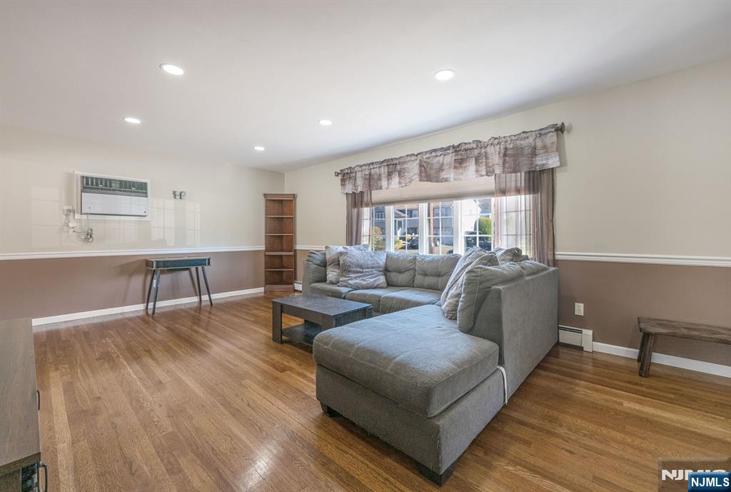 Homes for sale in Wanaque, NJ | 48 Willow Way, Wanaque, NJ 07465 | MLS# 25039530