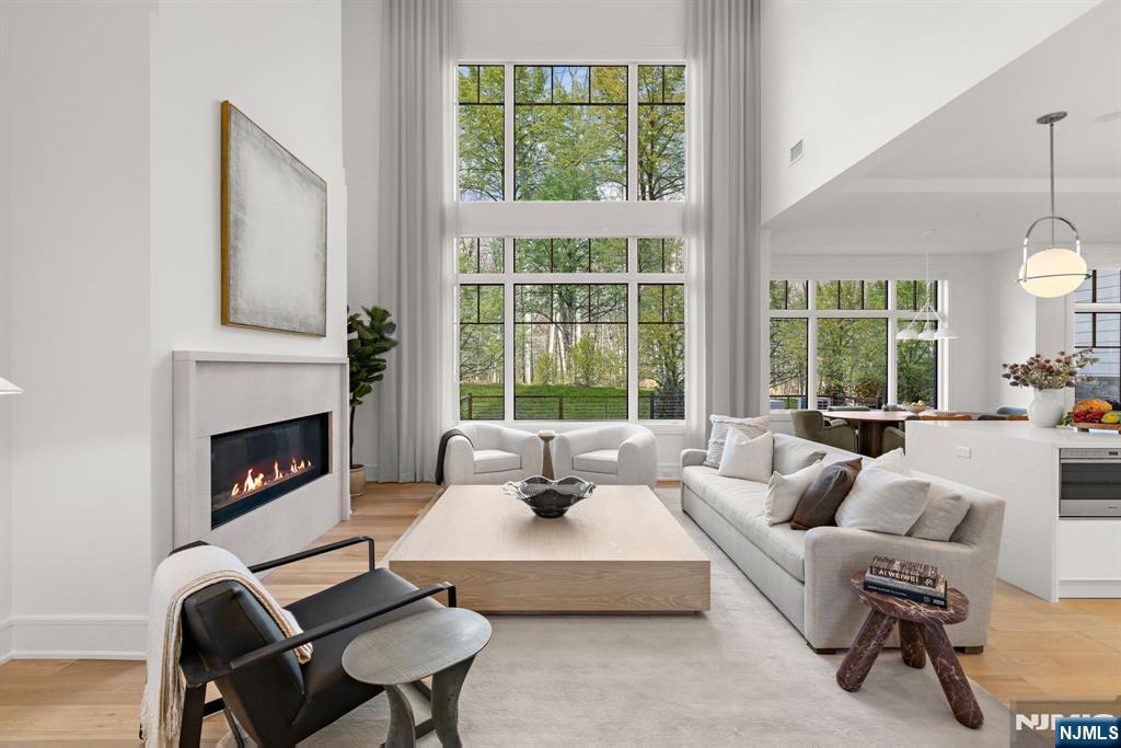 Homes for sale in Demarest, NJ | 1 Stone Bridge Ct, Demarest, NJ 07627 | MLS# 25039602