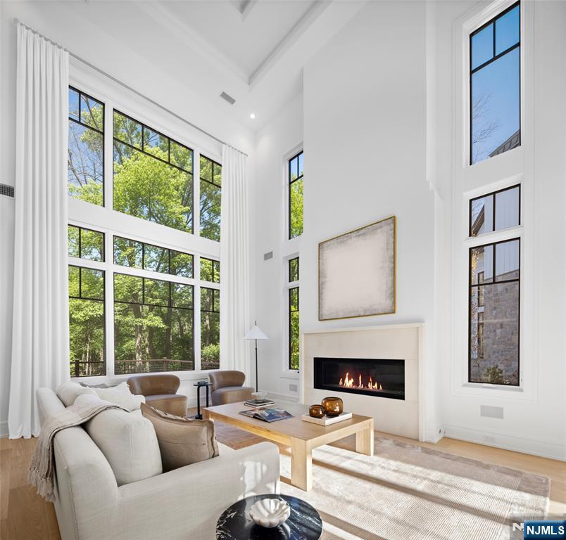 Homes for sale in Demarest, NJ | 11 Stone Bridge Ct, Demarest, NJ 07627 | MLS# 25039608