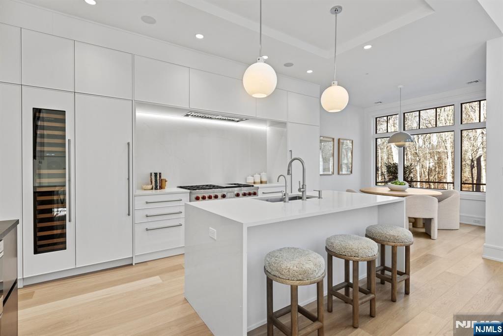 Homes for sale in Demarest, NJ | 11 Stone Bridge Ct, Demarest, NJ 07627 | MLS# 25039608