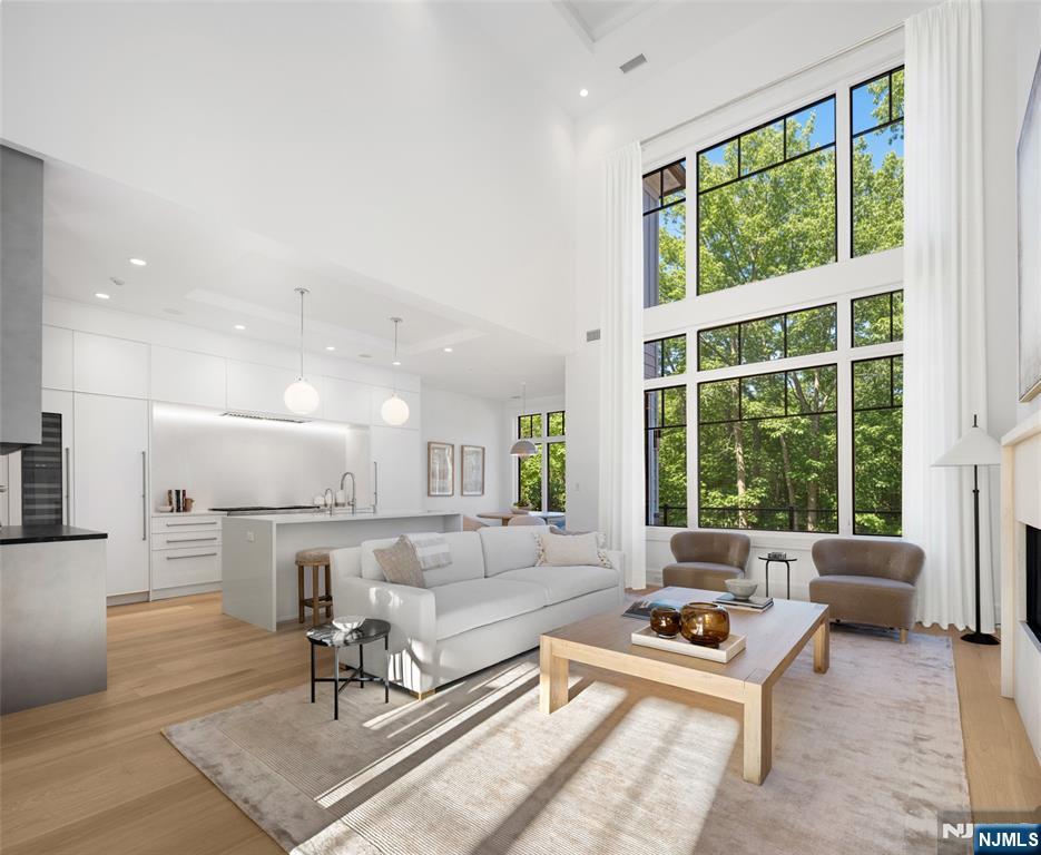 Homes for sale in Demarest, NJ | 24 Stone Bridge Ct, Demarest, NJ 07627 | MLS# 25039614