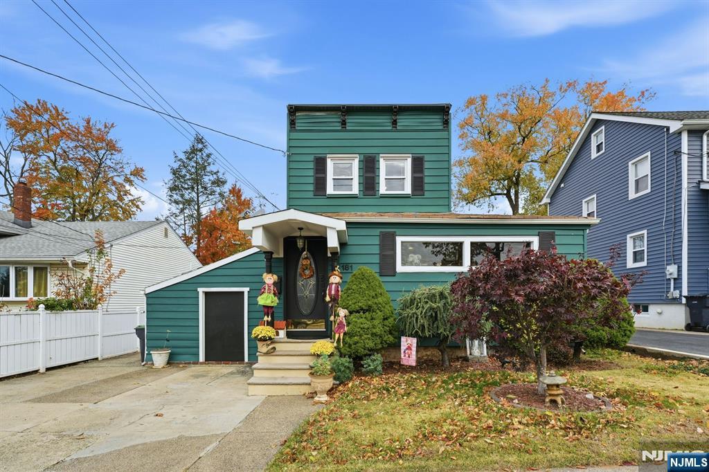 Homes for sale in Bergenfield, NJ | 181 Phelps Ave, Bergenfield, NJ 07621 | MLS# 25039638