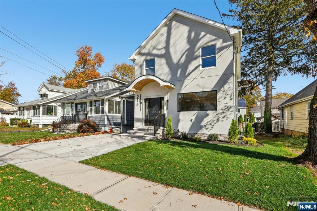 Homes for sale in Roselle, NJ | 215 Floral St, Roselle, NJ 07203 | MLS# 25039654