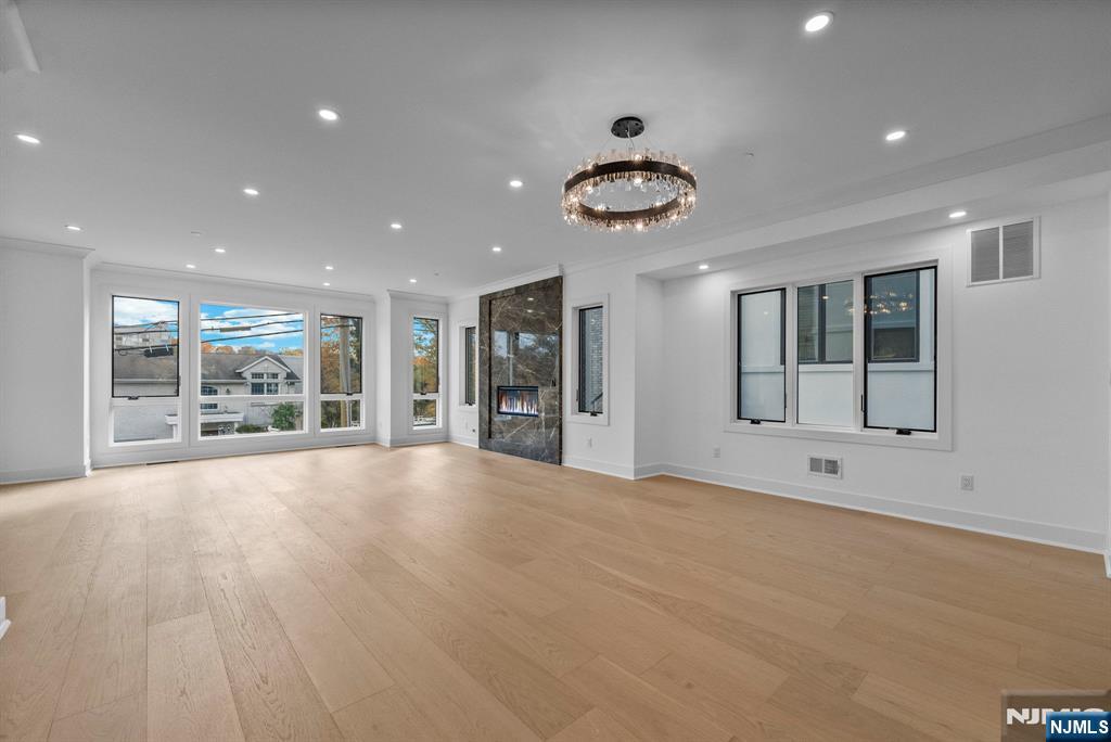 Homes for sale in Fort Lee, NJ | 2189 Jones Rd, Fort Lee, NJ 07024 | MLS# 25039660