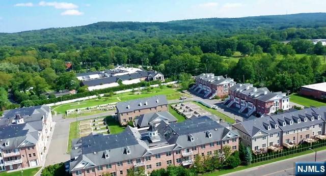 Homes for sale in Northvale, NJ | 5307 Rio Vista Ln, Northvale, NJ 07647 | MLS# 25039662