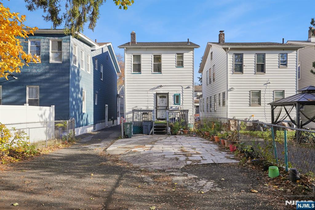 Homes for sale in Irvington, NJ | 75 Coolidge St, Irvington, NJ 07111 | MLS# 25039716