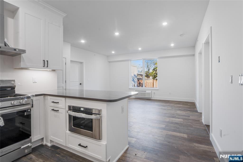 Homes for sale in Union City, NJ | 521 10th St #3, Union City, NJ 07087 | MLS# 25039748