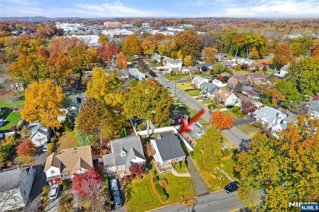 Homes for sale in Hackensack, NJ | 811 Summit Ave, Hackensack, NJ 07601 | MLS# 25039758