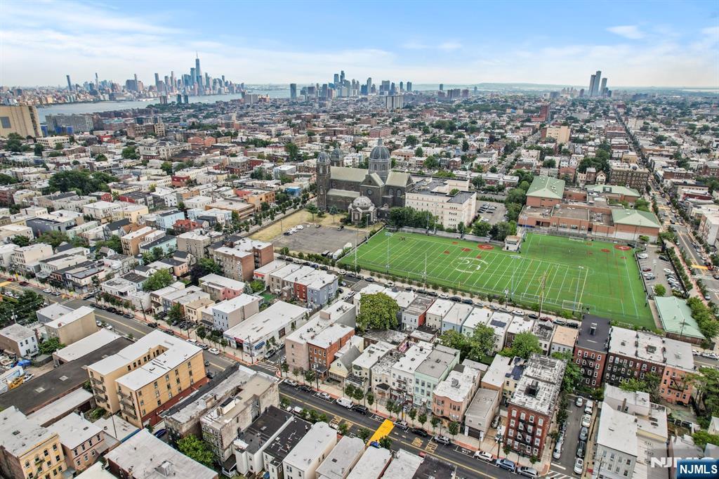 Homes for sale in Union City, NJ | 715 22Nd St, Union City, NJ 07087 | MLS# 25039779