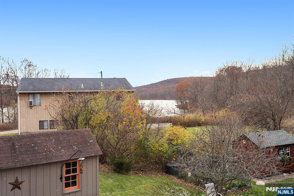 Homes for sale in Vernon, NJ | 3 Hummingbird Trl, Vernon, NJ 07422 | MLS# 25039849