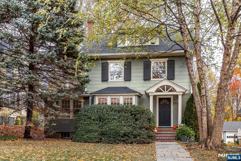 Homes for sale in Glen Ridge, NJ | 231 Washington St, Glen Ridge, NJ 07028 | MLS# 25039897
