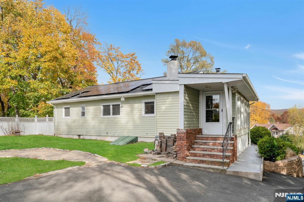 Homes for sale in Wayne, NJ | 66 Leonard Ter, Wayne, NJ 07470 | MLS# 25039931