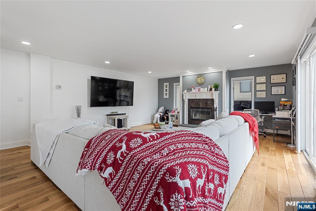 Homes for sale in Wayne, NJ | 69 Colonial Rd, Wayne, NJ 07470 | MLS# 25039938