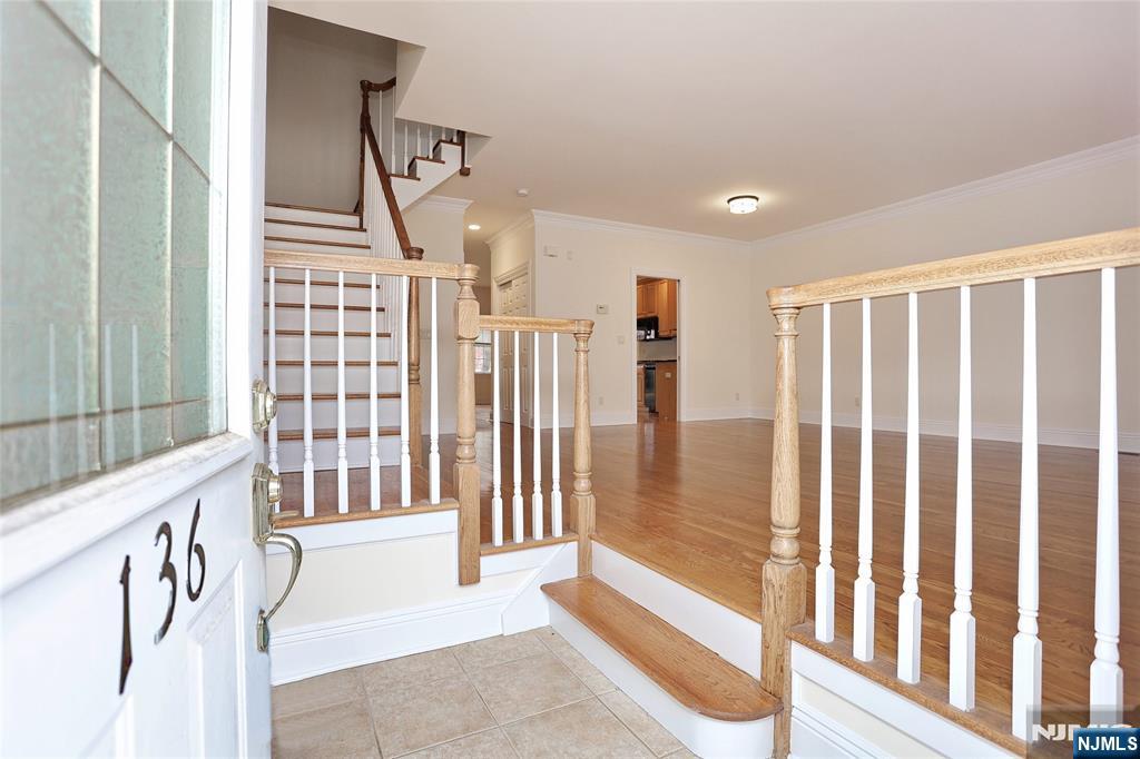 Homes for sale in Cresskill, NJ | 136 Stonegate Trl #37, Cresskill, NJ 07626 | MLS# 25039948