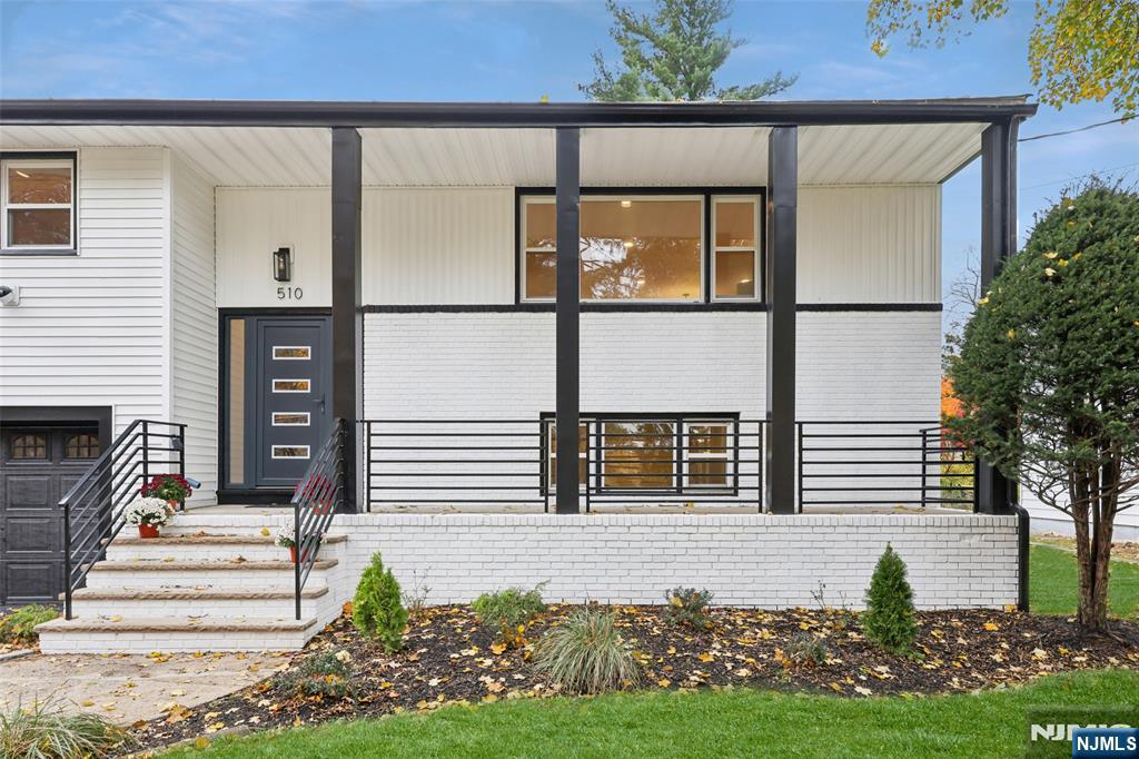 Homes for sale in South Orange Village, NJ | 510 Finlay Pl, South Orange Village, NJ 07079 | MLS# 25039991