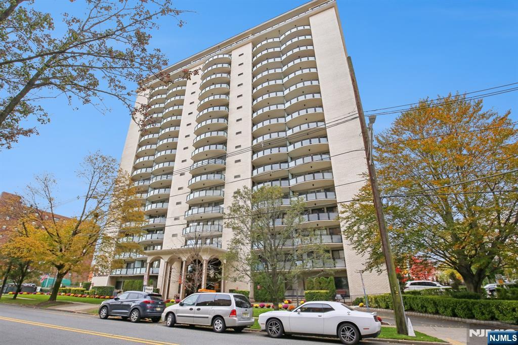 Homes for sale in Hackensack, NJ | 125 Prospect Ave #17G, Hackensack, NJ 07601 | MLS# 25040013