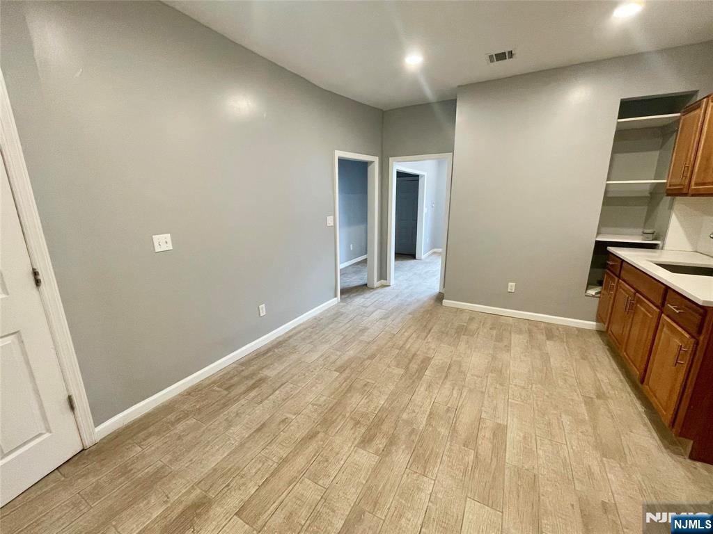 Homes for sale in Newark, NJ | 25 Kipp St, Newark, NJ 07108 | MLS# 25040052