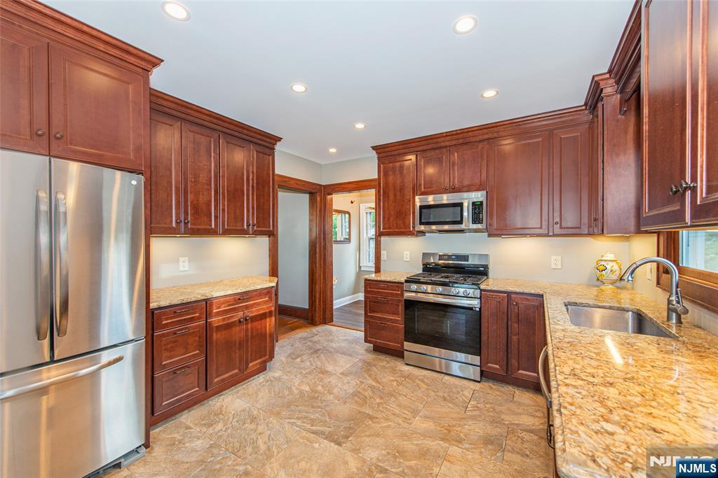 Homes for sale in West Orange, NJ | 52 Robertson Rd, West Orange, NJ 07052 | MLS# 25040077