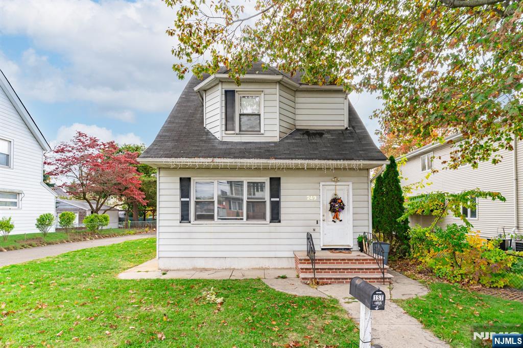 Homes for sale in Clifton, NJ | 249 Delawanna Ave, Clifton, NJ 07014 | MLS# 25040086