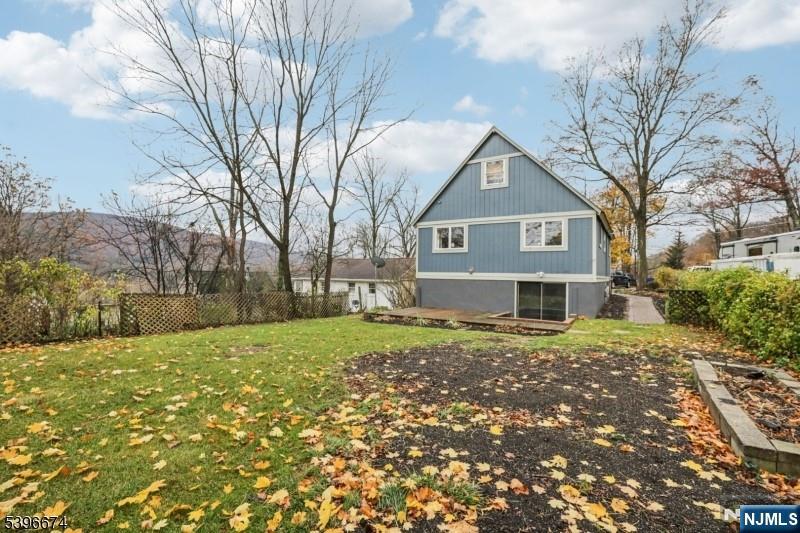 Homes for sale in Vernon, NJ | 16 Winding Hill Rd, Vernon, NJ 07462 | MLS# 25040161