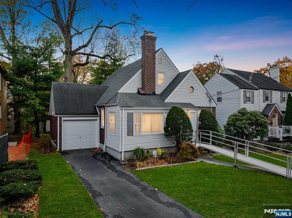 Homes for sale in Teaneck, NJ | 50 Golf Ct, Teaneck, NJ 07666 | MLS# 25040228