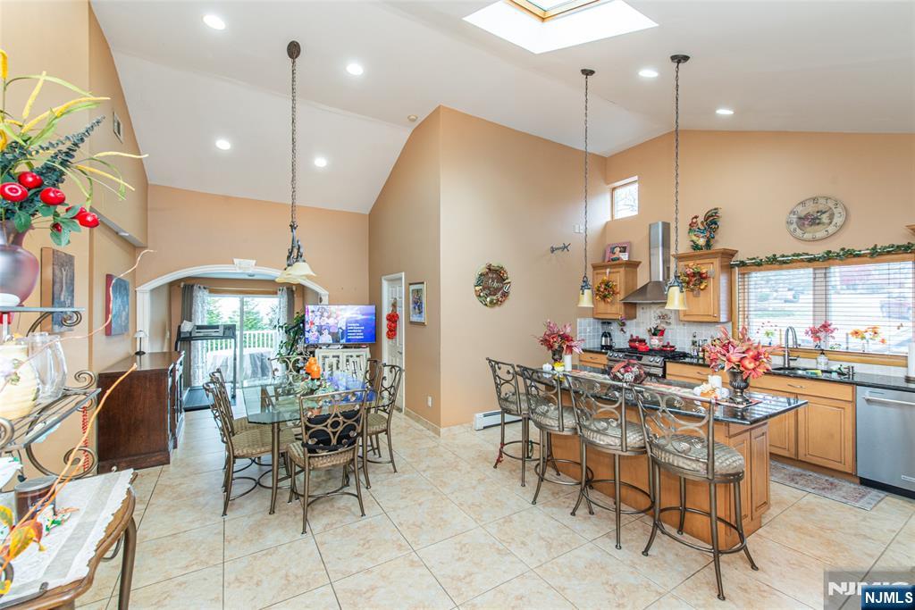 Homes for sale in Wayne, NJ | 1 Lenape Trl, Wayne, NJ 07470 | MLS# 25040229