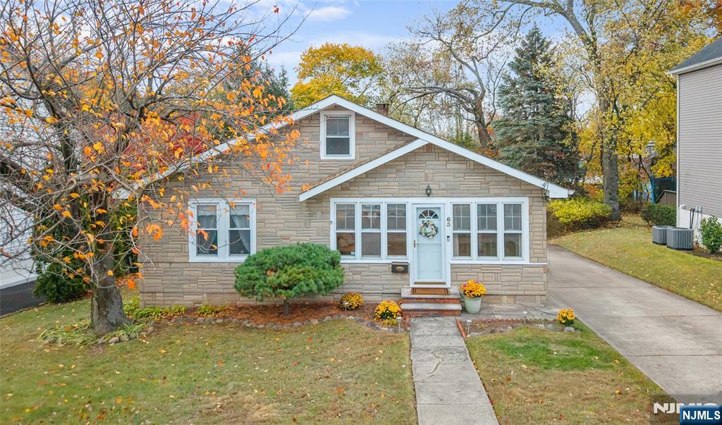 Homes for sale in Fair Lawn, NJ | 63 Pomona Ave, Fair Lawn, NJ 07410 | MLS# 25040260